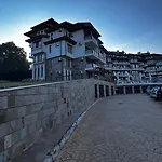 Belle's Luxe Apartamento Balchik